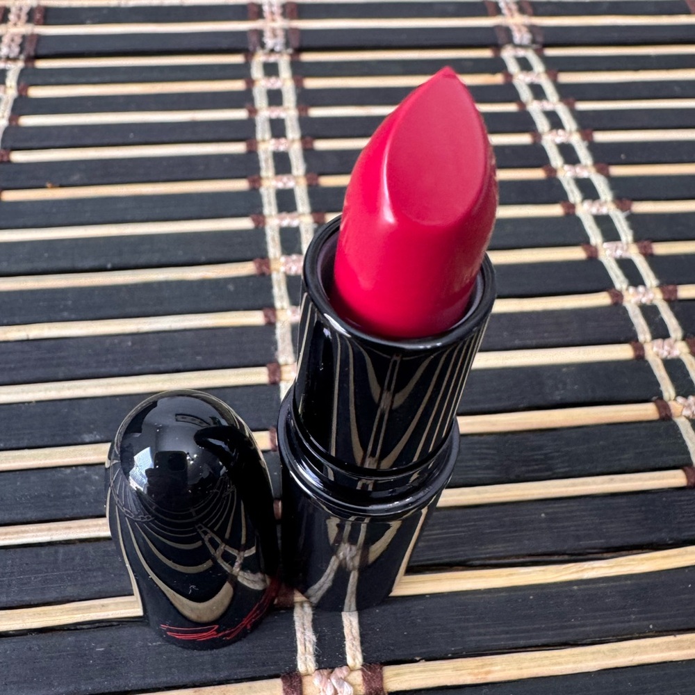 MAC Cosmetics Marilyn Monroe Collection Love Goddess lipstick